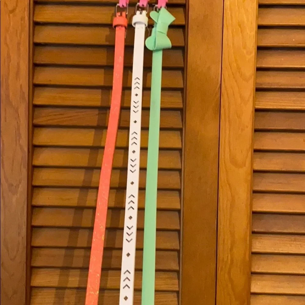 Little girls belts size s/m(6-7)